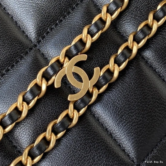 First Bag Ru CHANEL BAG SMALL HOBO 0809